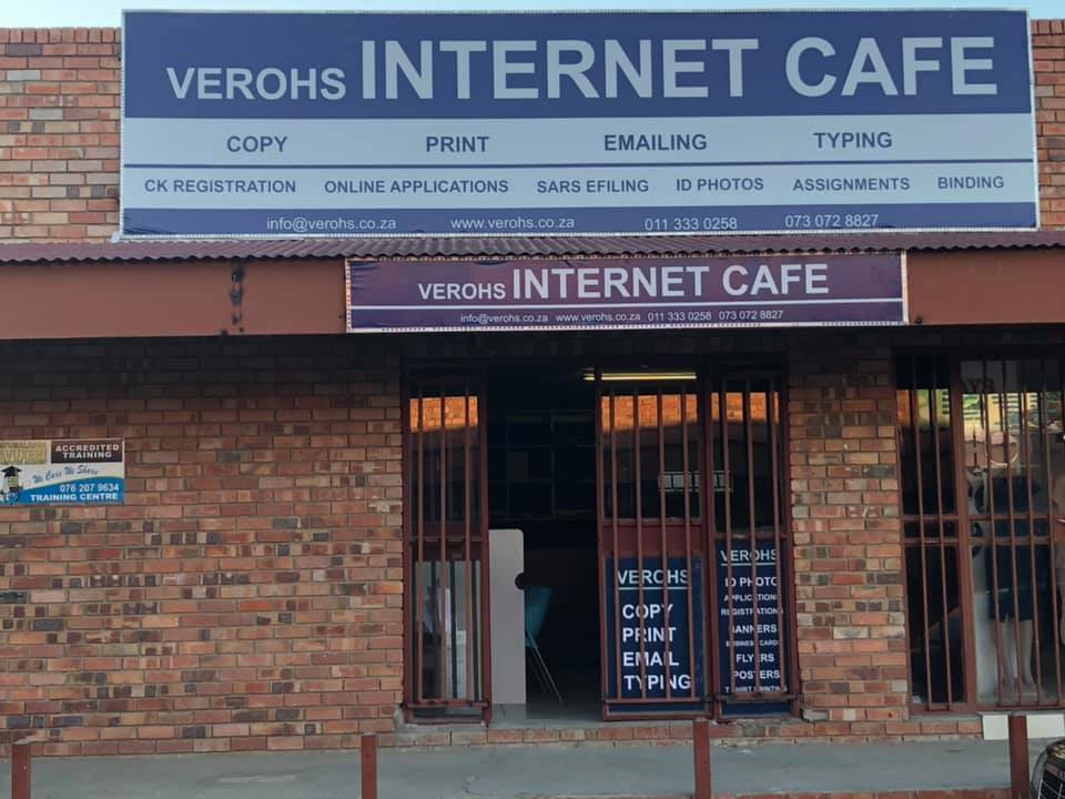 verohs internet cafe Nhlazatshe